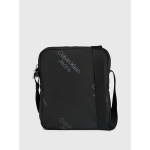 CALVIN KLEIN BOLSO Bolso reporter negro con logo de chico