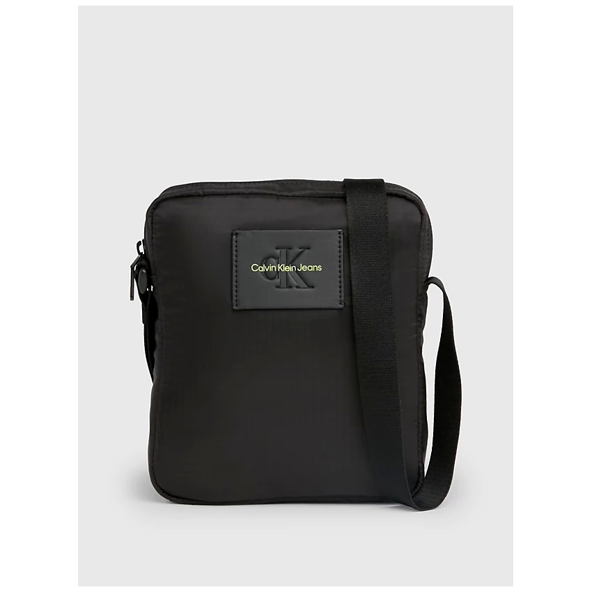 CALVIN KLEIN BOLSO reporter con logo NEGRO